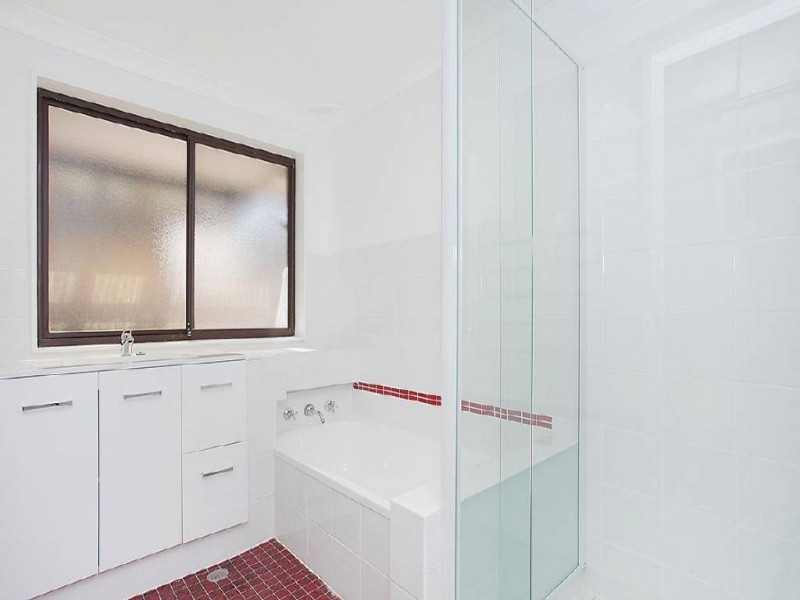 1 Neeworra Avenue, Narara NSW 2250