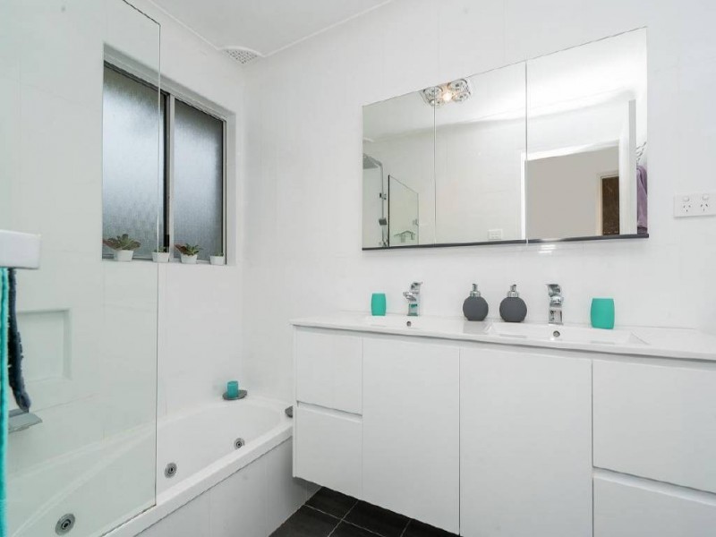 81 Karina Drive, Niagara Park NSW 2250