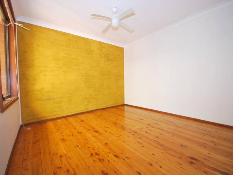 2/43 Rainforest Road, Wyoming NSW 2250