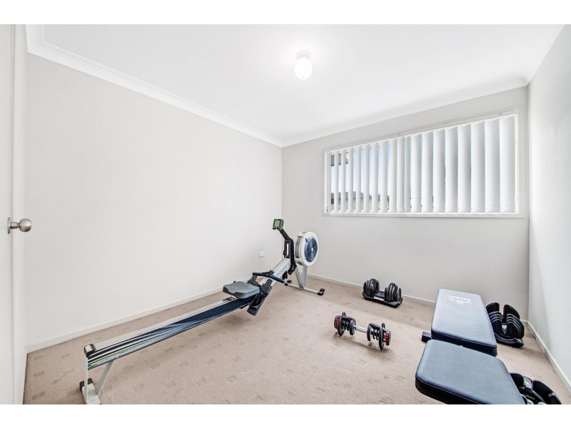 8/8 Akora Road, Wyoming NSW 2250