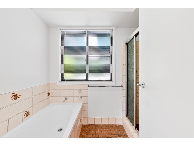 3 Paperbark Close, Wyoming NSW 2250