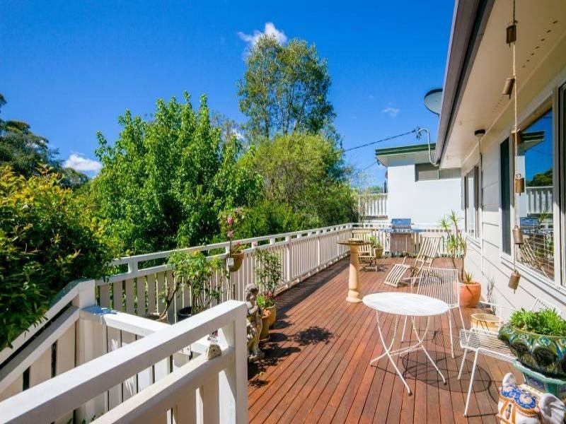 9 Heather Crescent, Wyoming NSW 2250