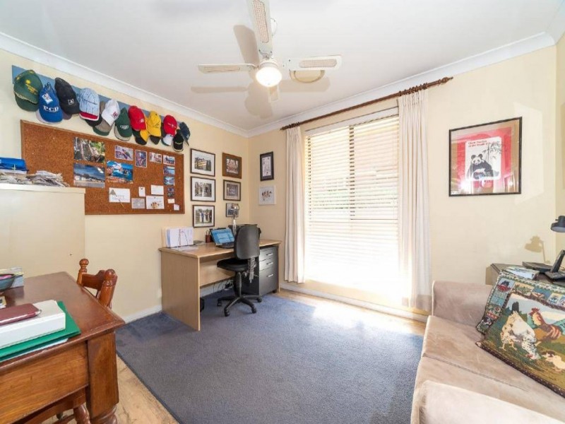 79 Hanlan Street (North), Narara NSW 2250