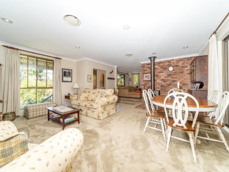 79 Hanlan Street (North), Narara NSW 2250