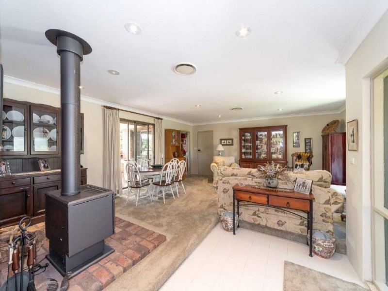 79 Hanlan Street (North), Narara NSW 2250