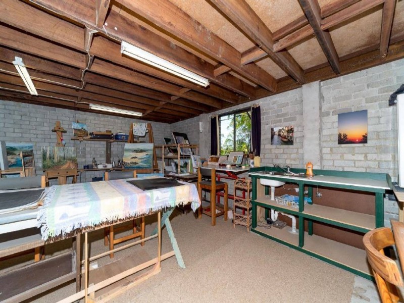 79 Hanlan Street (North), Narara NSW 2250