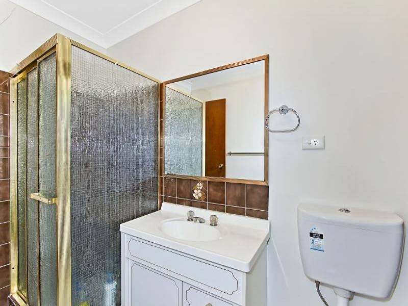 2/43 Rain Forest Road, Wyoming NSW 2250