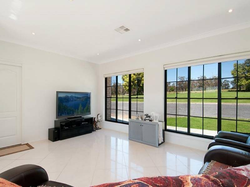 140 Hallards Road, Central Mangrove NSW 2250