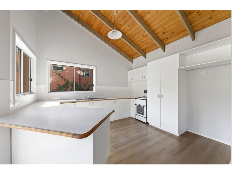 31 Melaleuca Crescent, Tascott NSW 2250