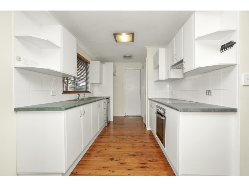 69 Crawford Crescent, Wyoming NSW 2250