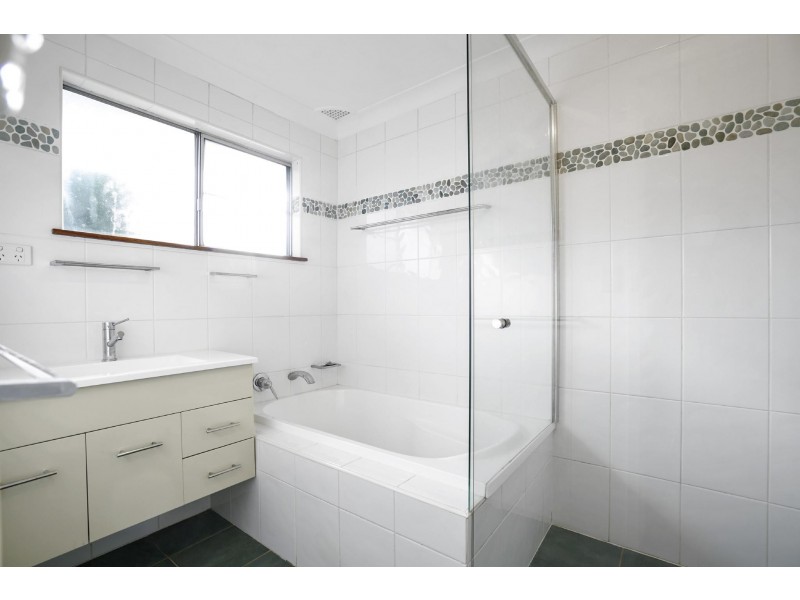 69 Crawford Crescent, Wyoming NSW 2250