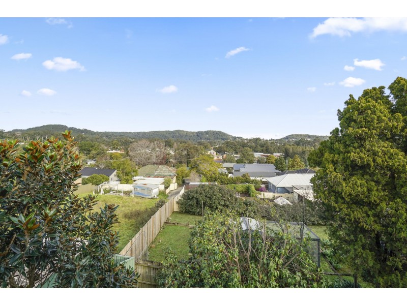 69 Crawford Crescent, Wyoming NSW 2250