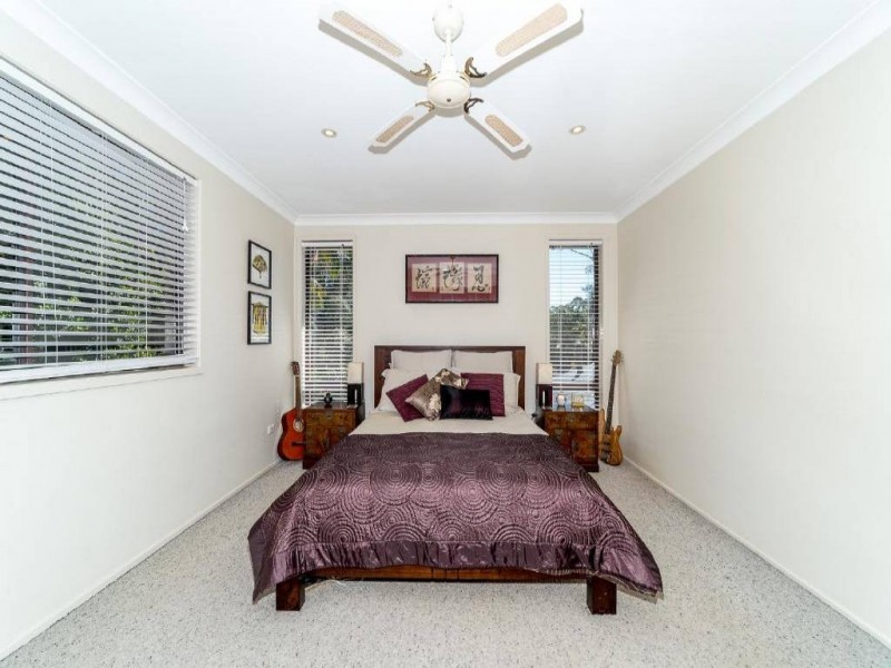 14 Calantha Drive, Wyoming NSW 2250