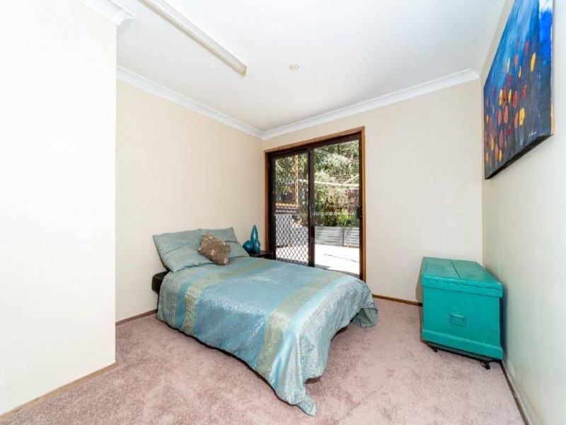 14 Calantha Drive, Wyoming NSW 2250
