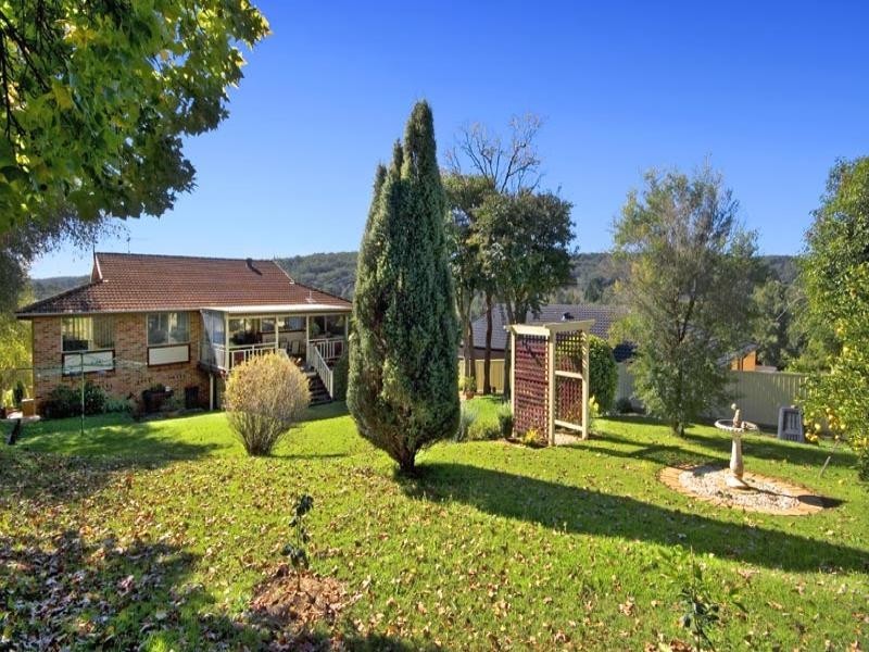 25 Robert Holl Drive, Ourimbah NSW 2258