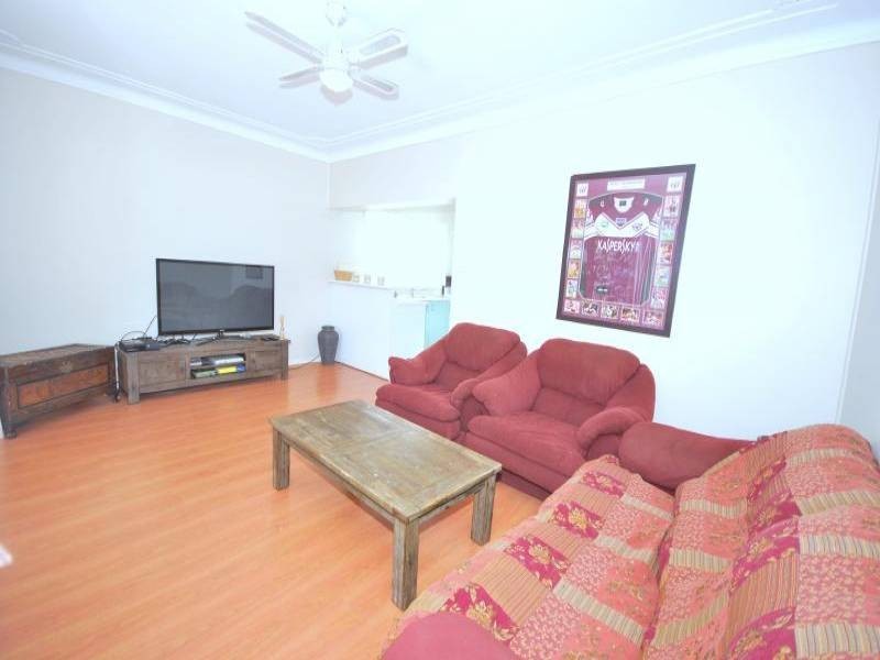 10 Lynnette Crescent, East Gosford NSW 2250