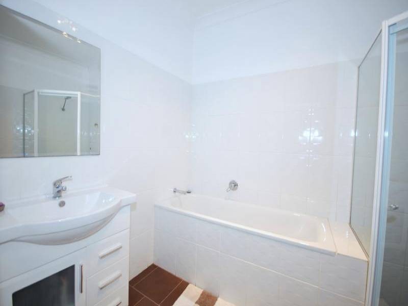 10 Lynnette Crescent, East Gosford NSW 2250