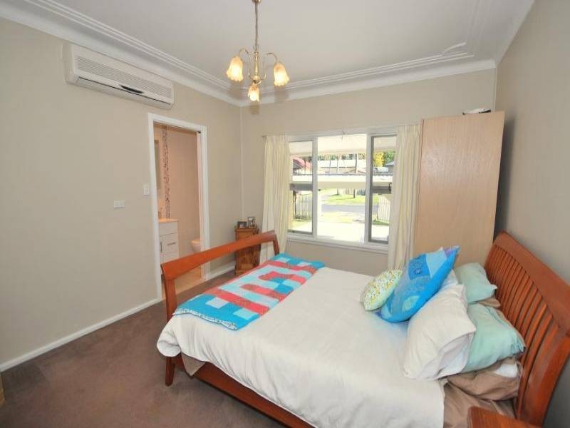 10 Lynnette Crescent, East Gosford NSW 2250