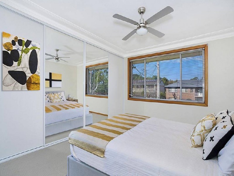 9 Chamberlain Road, Wyoming NSW 2250