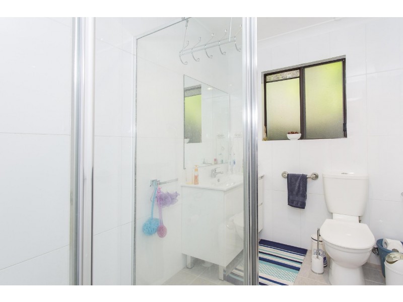 33 Oakglen Road, North Gosford NSW 2250