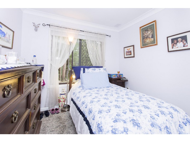 33 Oakglen Road, North Gosford NSW 2250