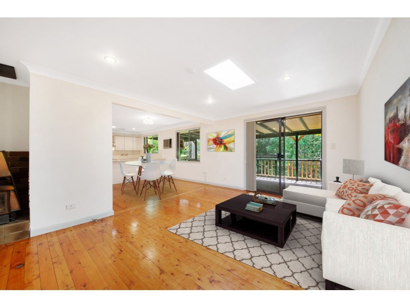 5 Fragar Avenue, Wyoming NSW 2250