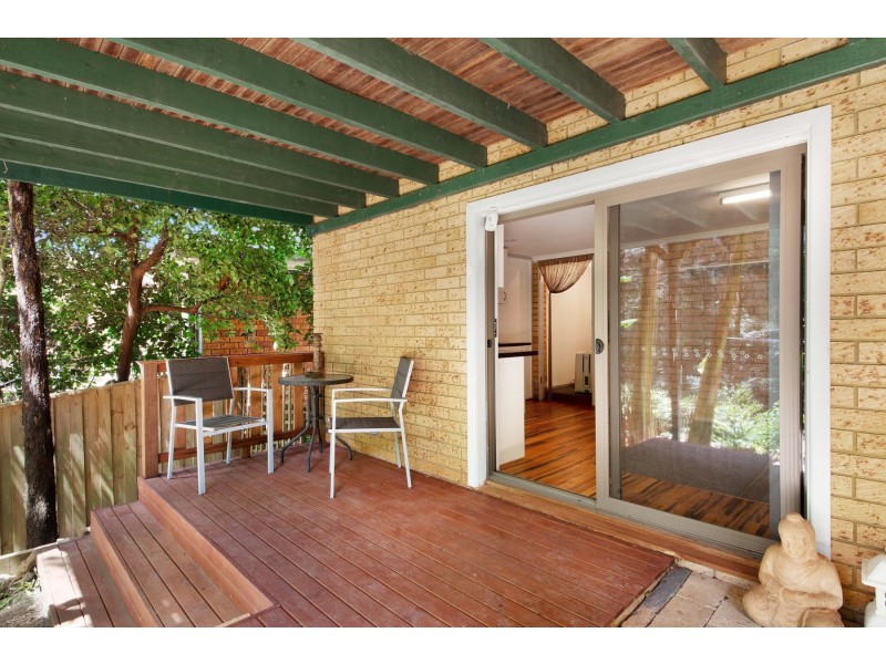 5 Fragar Avenue, Wyoming NSW 2250