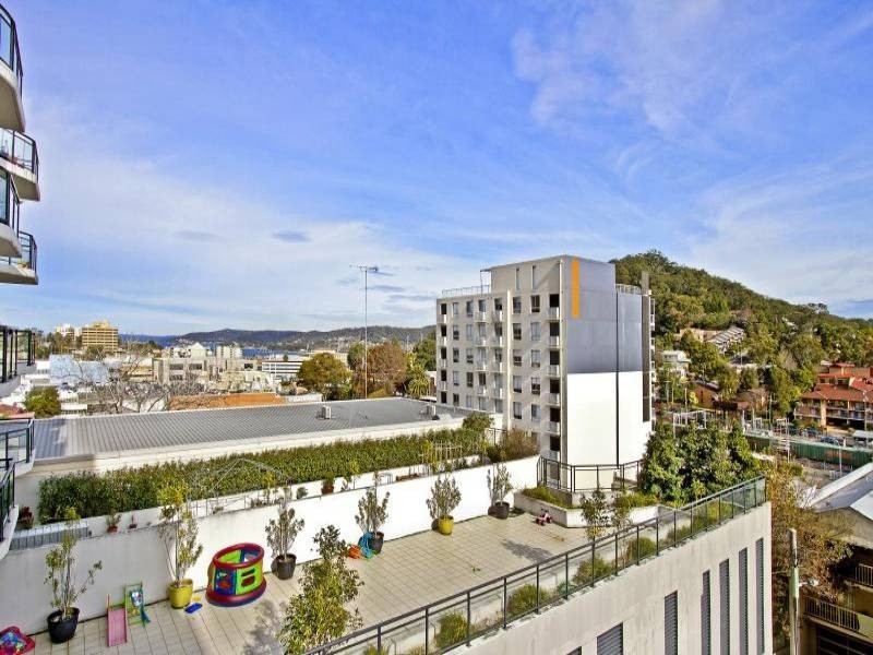 17/24-26 Watt Street, Gosford NSW 2250
