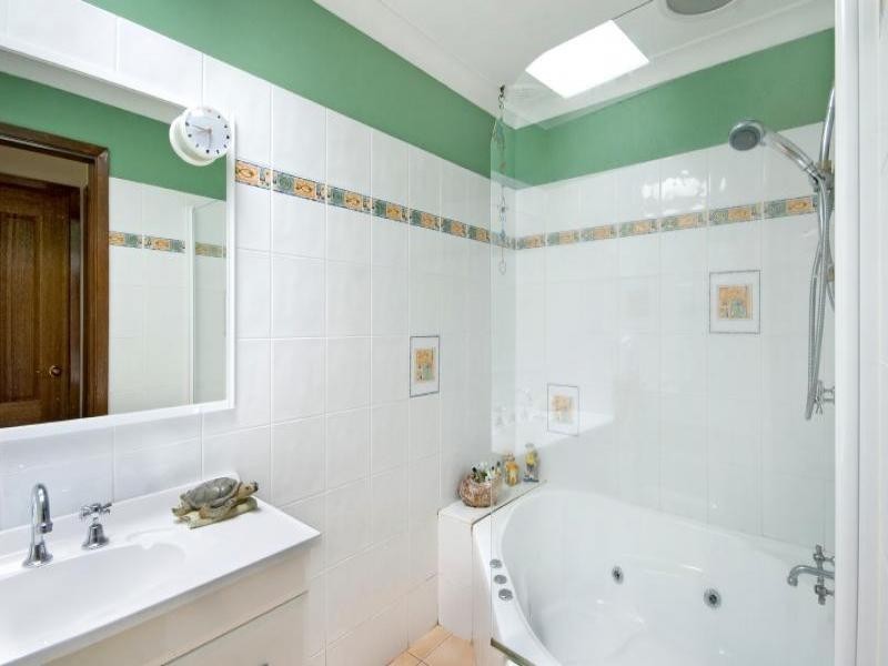 6 Stachon Street, North Gosford NSW 2250