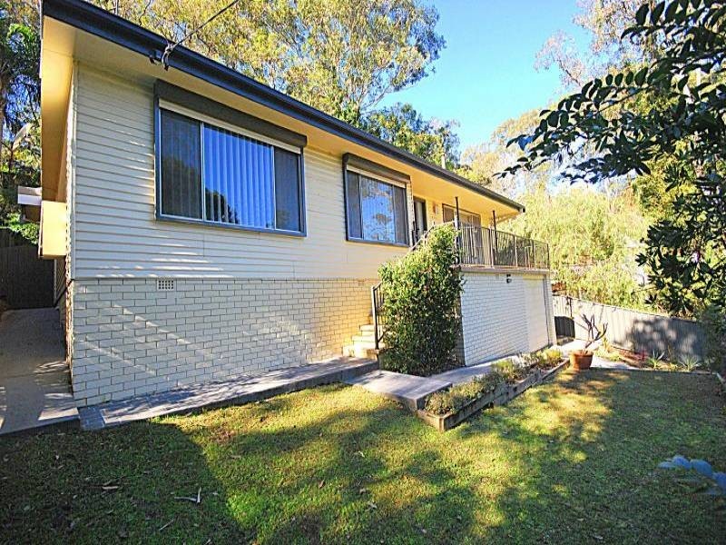 10 Joyce Avenue, Wyoming NSW 2250