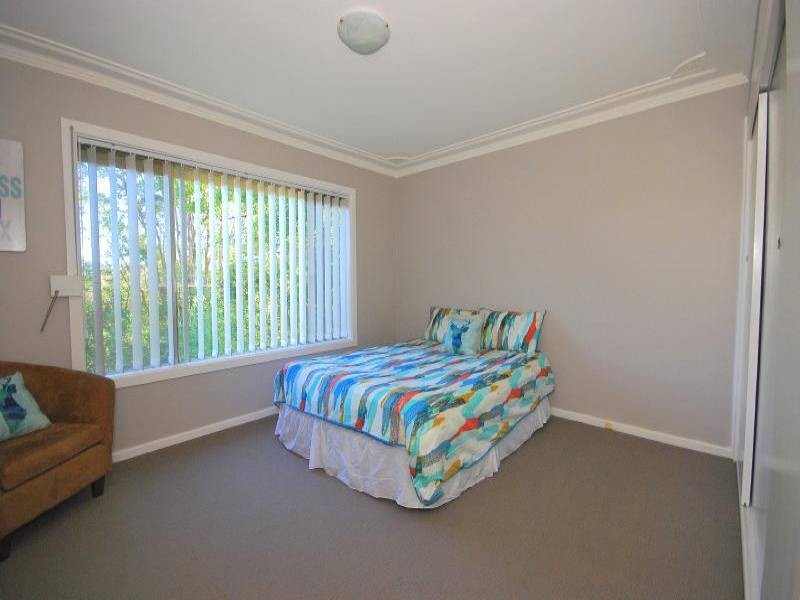 10 Joyce Avenue, Wyoming NSW 2250