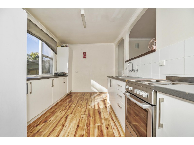 21 Dalton Street, Wyoming NSW 2250