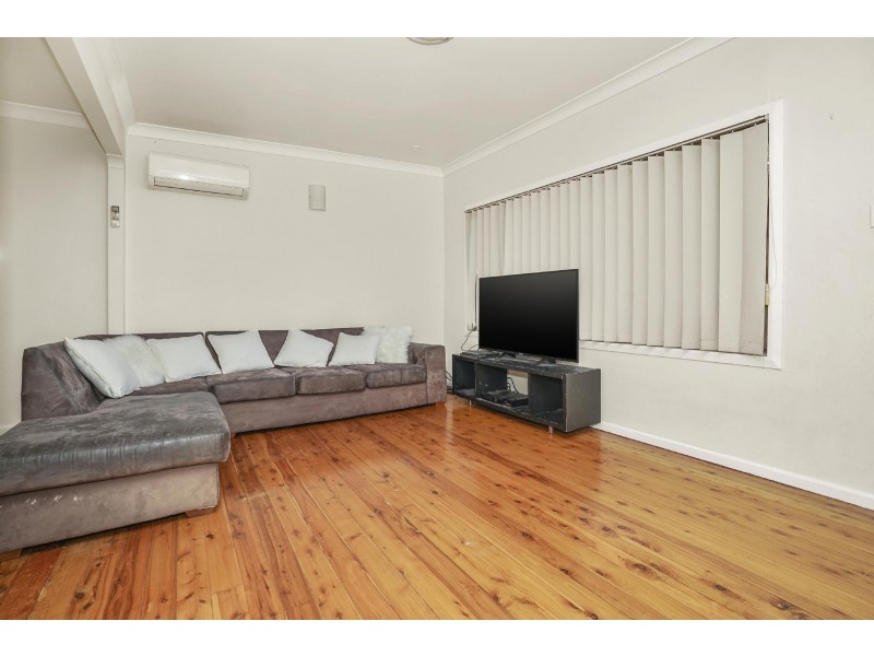 21 Dalton Street, Wyoming NSW 2250