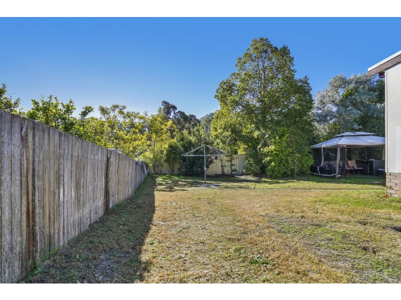 21 Dalton Street, Wyoming NSW 2250