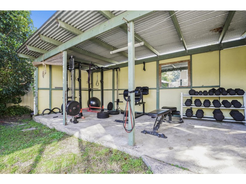 21 Dalton Street, Wyoming NSW 2250