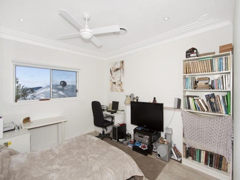 33 Headlam Parade, Springfield NSW 2250