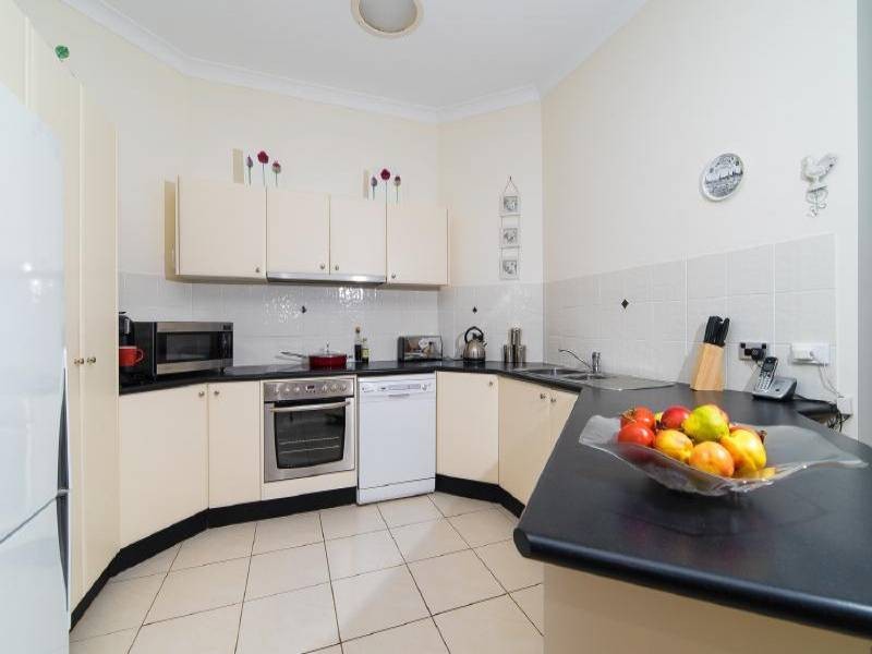 27 Robert Holl Drive, Ourimbah NSW 2258