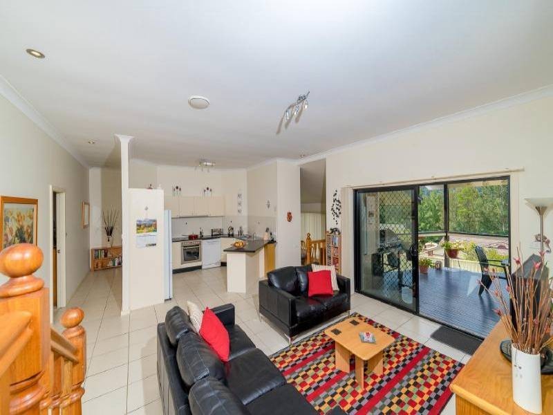 27 Robert Holl Drive, Ourimbah NSW 2258
