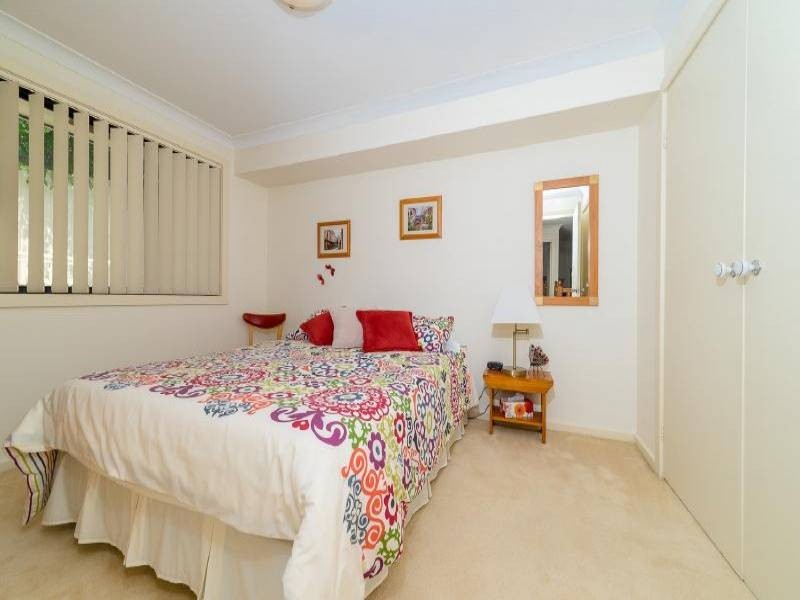27 Robert Holl Drive, Ourimbah NSW 2258