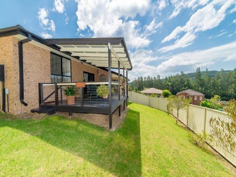27 Robert Holl Drive, Ourimbah NSW 2258