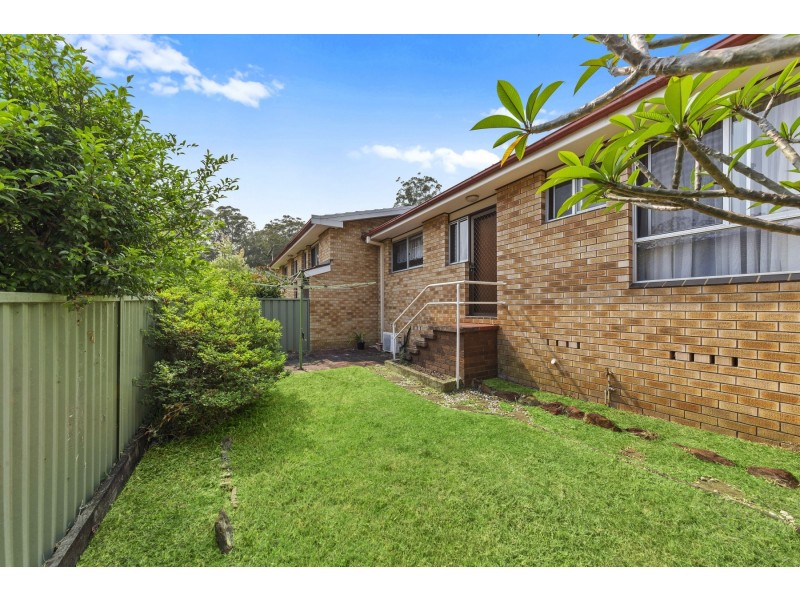 9/4 Kalawarra Road, Wyoming NSW 2250