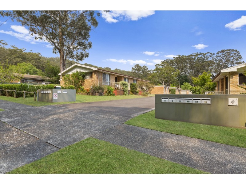 9/4 Kalawarra Road, Wyoming NSW 2250