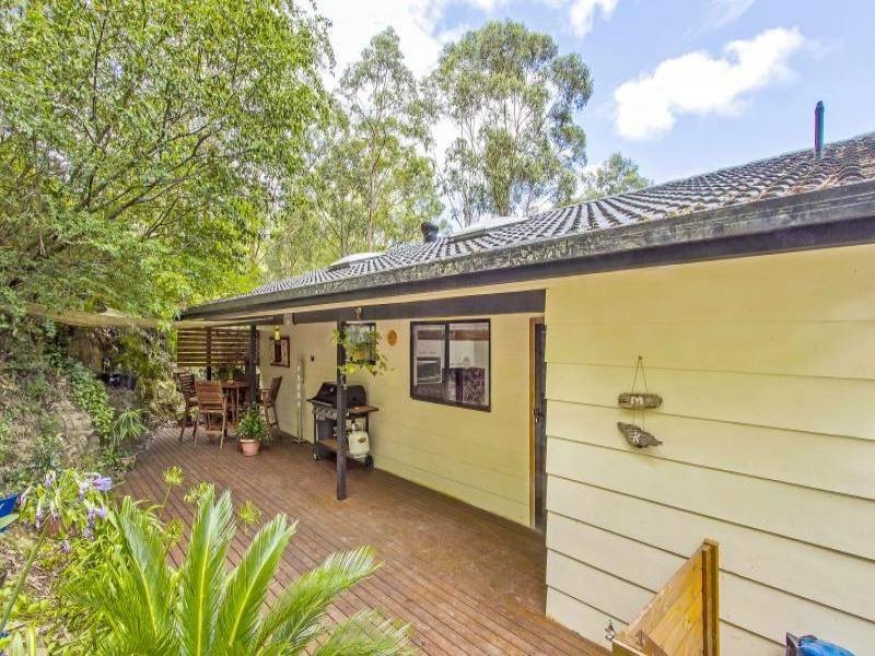 17 Oakglen Road, North Gosford NSW 2250