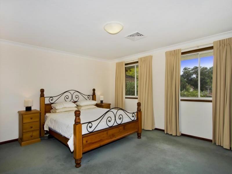 8 Leafleigh Close, Lisarow NSW 2250