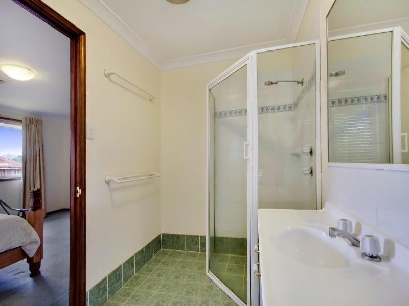 8 Leafleigh Close, Lisarow NSW 2250