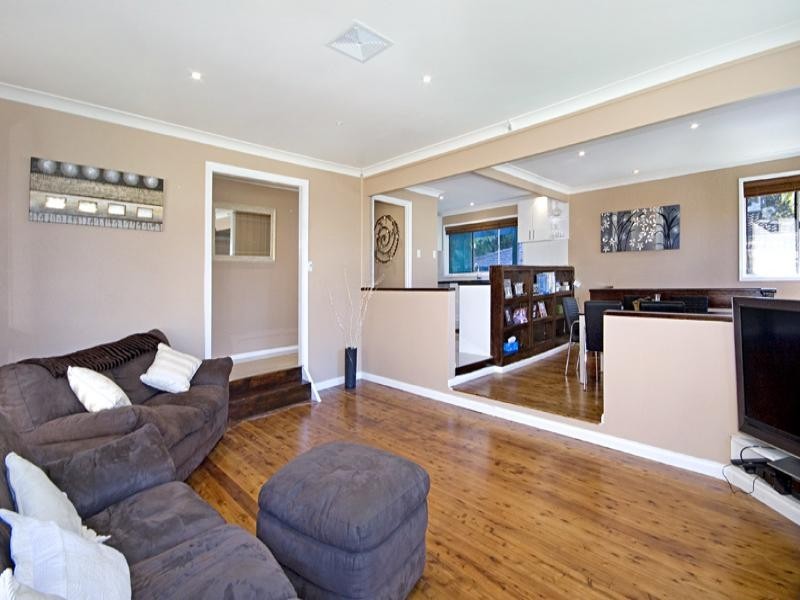 32 Gregory Street, Wyoming NSW 2250