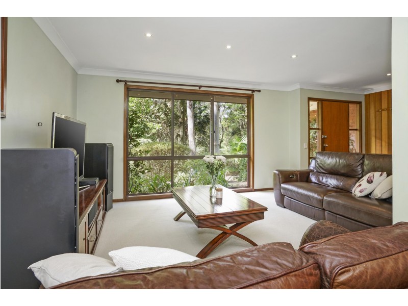 15E Paperbark Close, Wyoming NSW 2250