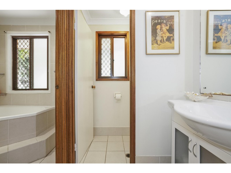 15E Paperbark Close, Wyoming NSW 2250