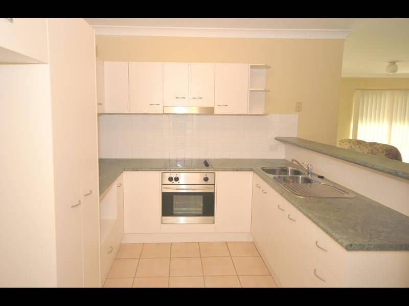 2/111 Faunce Street, Gosford NSW 2250