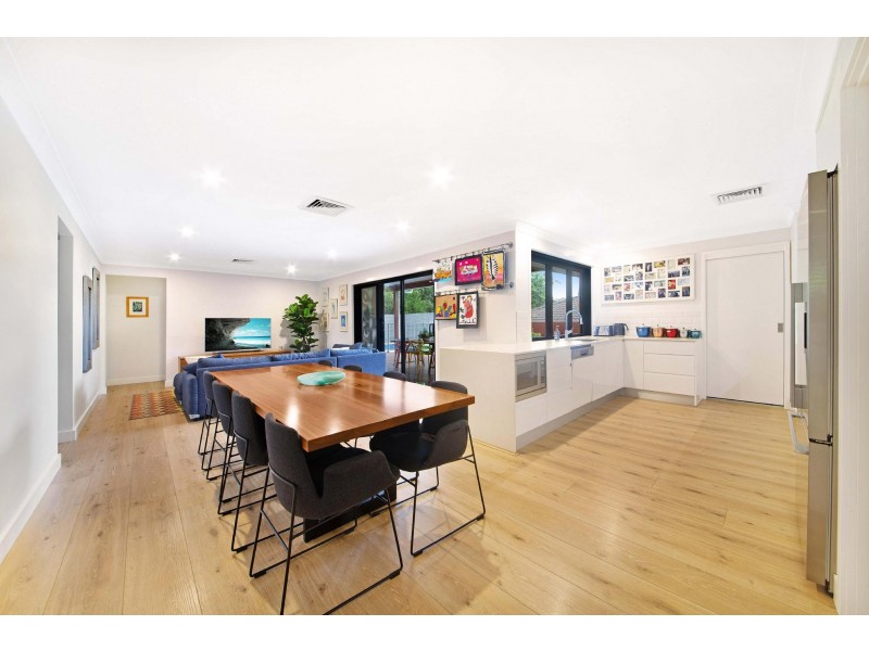 4 Cottesloe Avenue, Lisarow NSW 2250